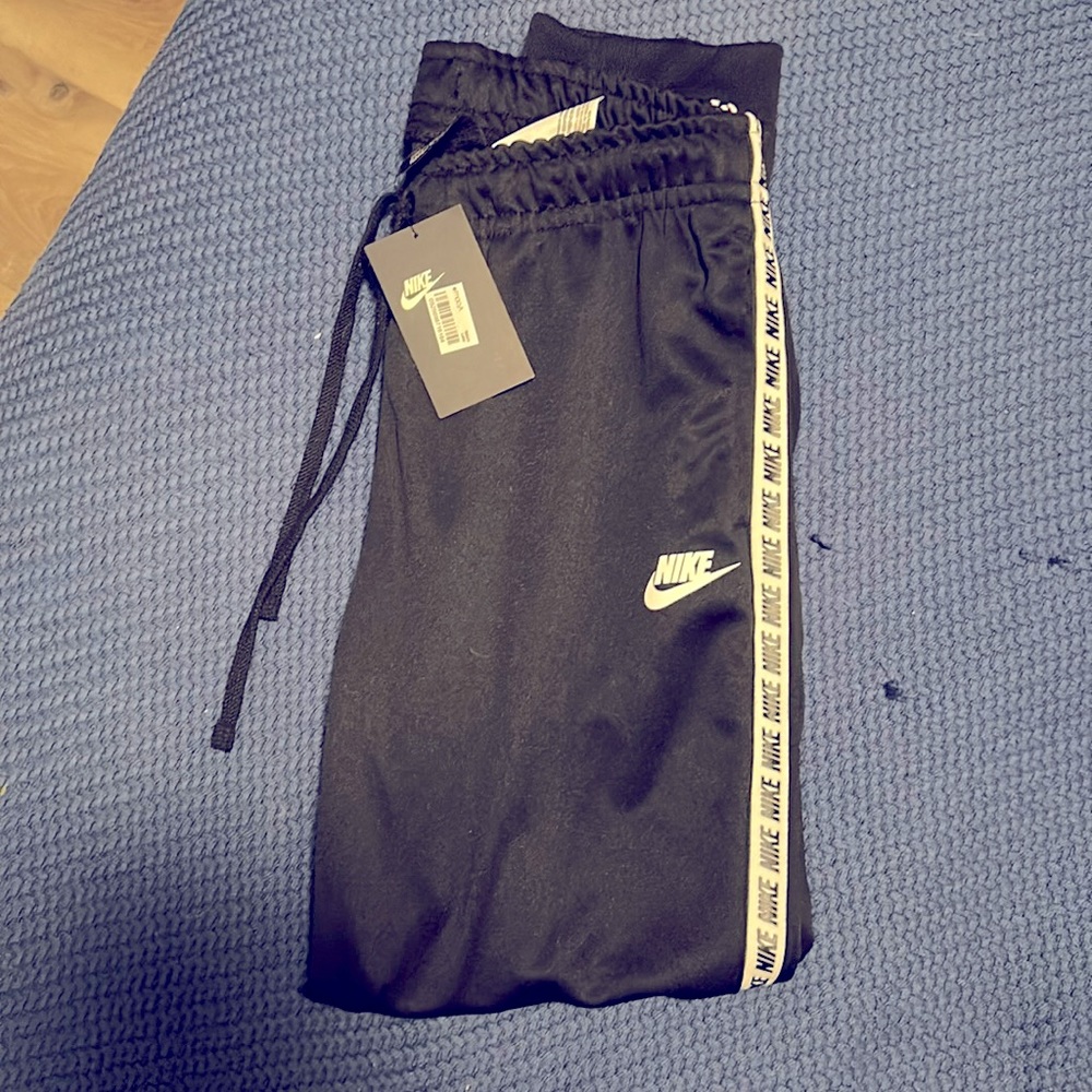 Nike Stripped Sweatpants
